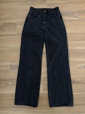 Denim Forum ‘The Farrah Curve-Fit Hi-Rise Wide Jean’